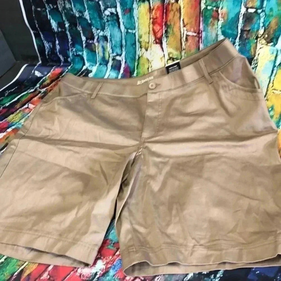 St.Johns Bay plus‎ size dark khaki shorts size 24W - Picture 1 of 9